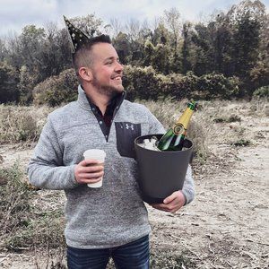 Meet your Posher, Brady